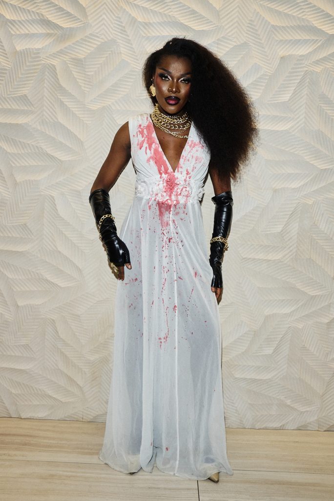 La artista Veso Golden.