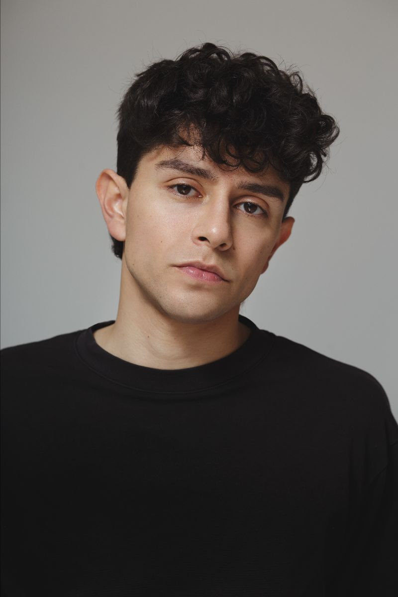 Diego Céspedes, director de ‘La misteriosa mirada del Flamenco’: «La comunidad es lo más importante para sobrevivir»