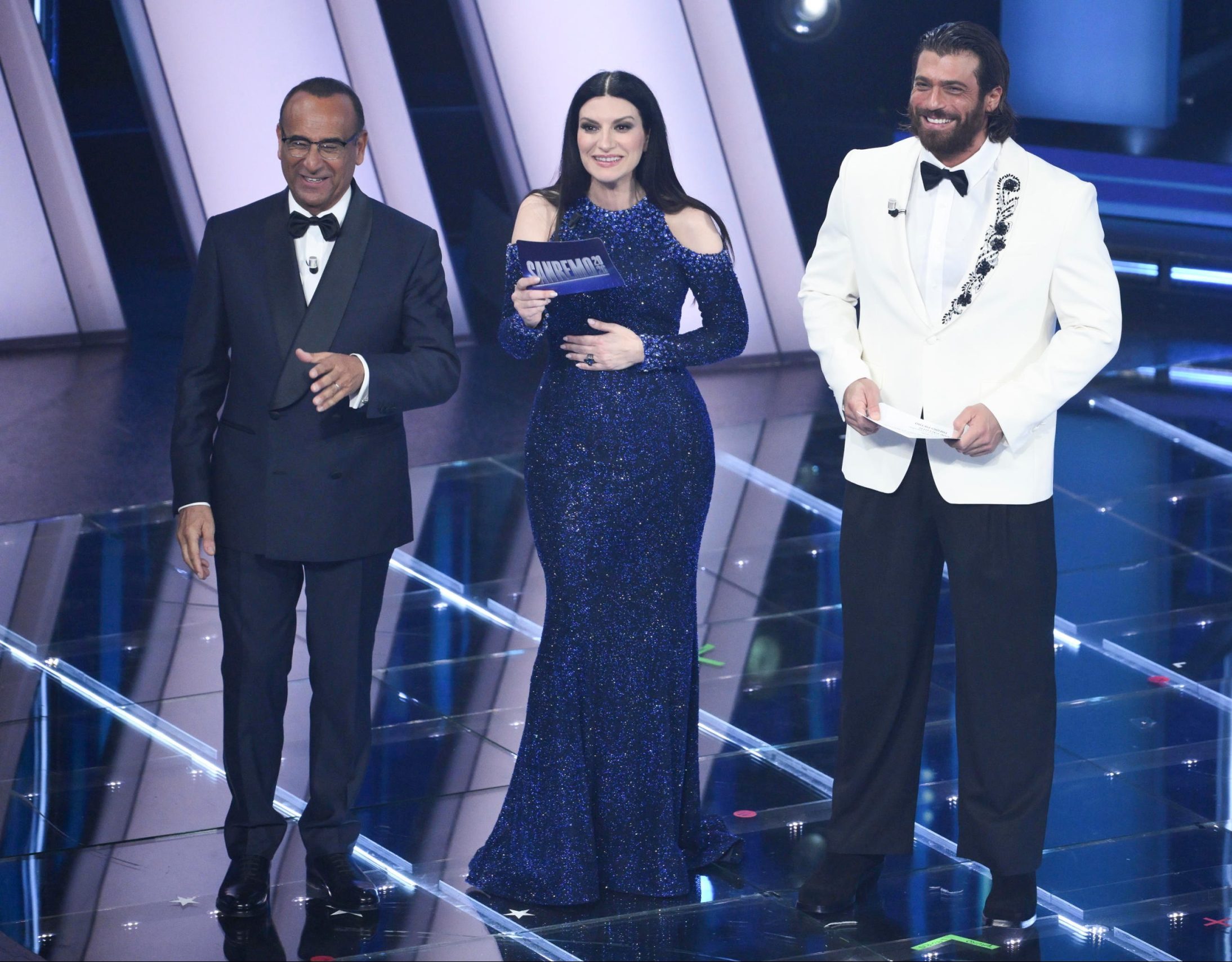 Comienza Sanremo 2026: cinco favoritos y desbandada general contra Eurovisión