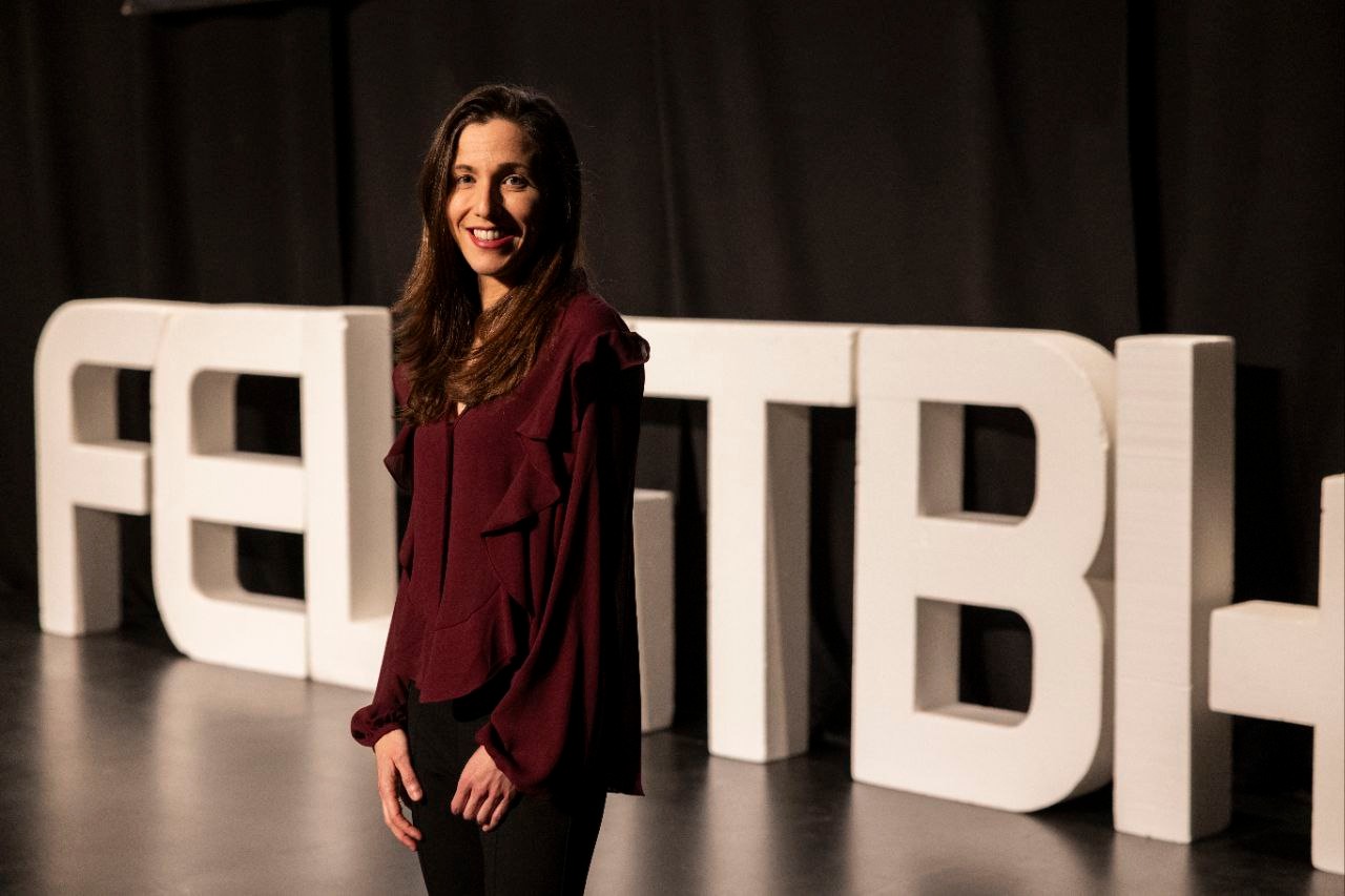 Paula Iglesias, presidenta de la FELGTBI+: «Las personas trans y bisexuales no están ‘surgiendo’; lo que pasa es que ahora empiezan a visibilizarse»