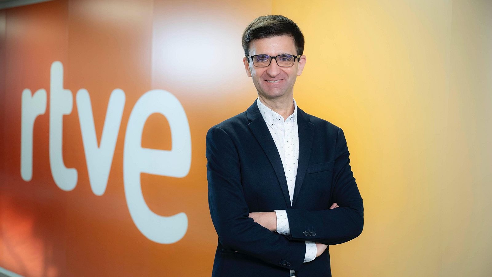 José Pablo López, premiado por COGAM por su labor al frente de RTVE