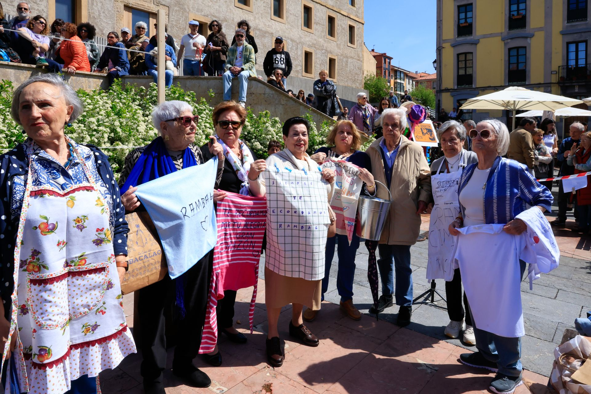 Gijón tiende «memoria y amor» para Rambal 50 años después de su asesinato