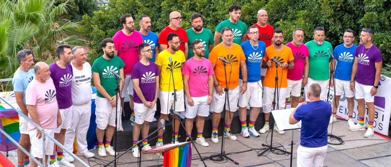 El Coro LGTBI de Torremolinos presenta su primer disco: «Somos una auténtica familia elegida»