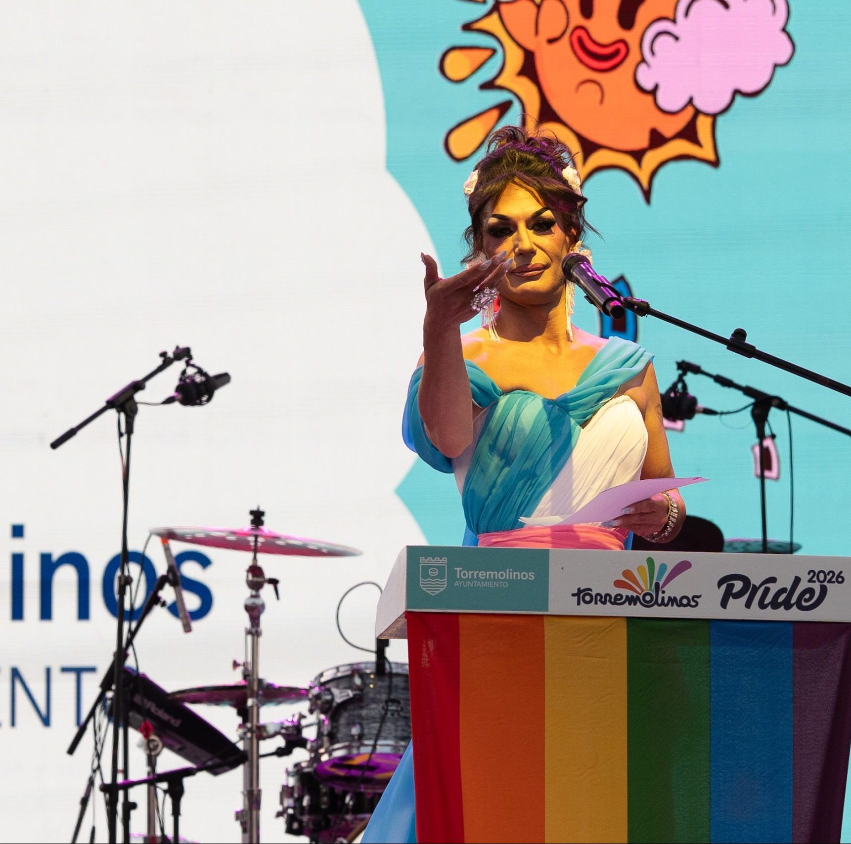 Satín Greco descorcha el Pride de Torremolinos: «Ser diferente no es un problema, es un superpoder»